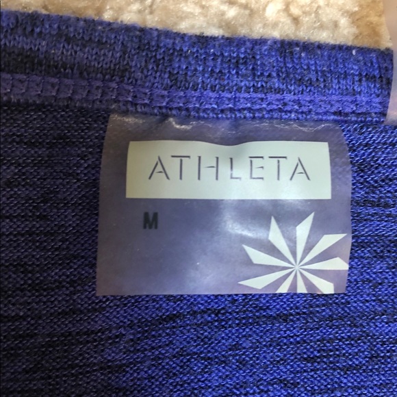 EUC Athleta batwing pullover - Picture 5 of 6